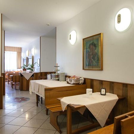 Hotel Fattori Болонья Экстерьер фото